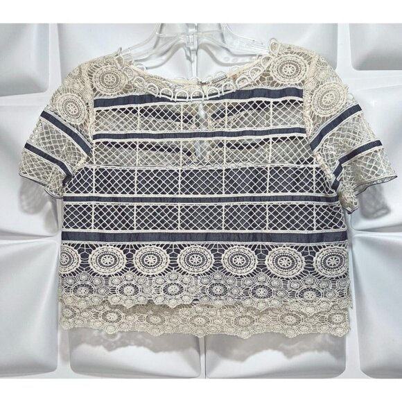 Elie Tahari Sz S 4 Cropped Crochet Lace Chambray Ivory Blue Skirt Top 2pc Set - Picture 11 of 16